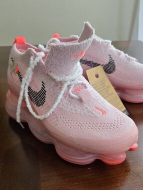 Nike Air Max Scorpion Flyknit "Barbie" NEW Size 7.5